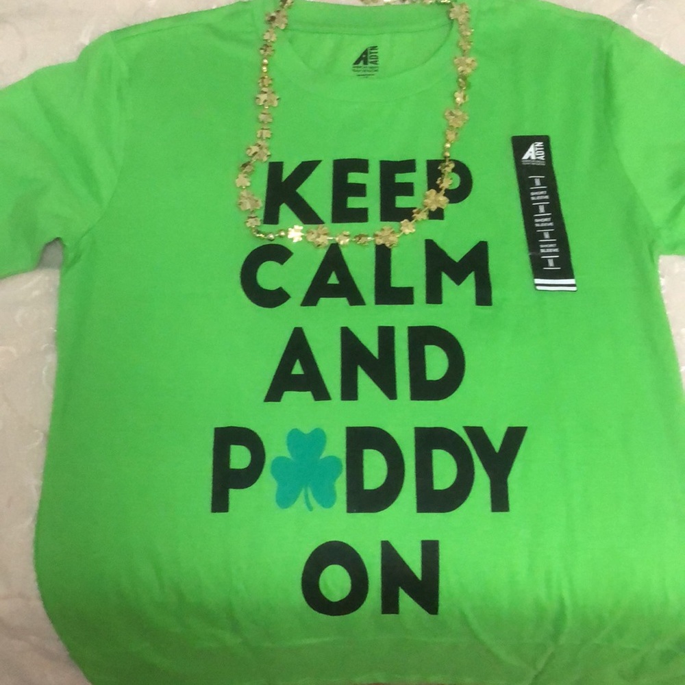NWT- ST.PADDY’S DAY T-shirt-Unisex “Keep Calm and Paddy On” ☘️